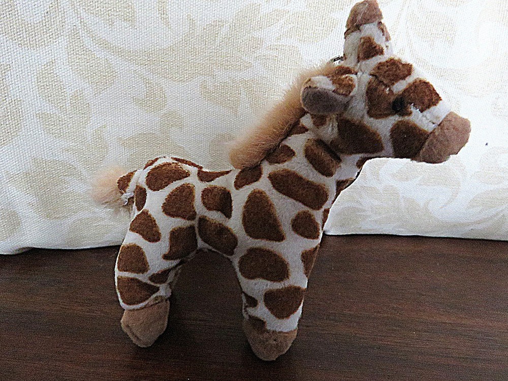 Plush Giraffe Keychain - 3 x 4"