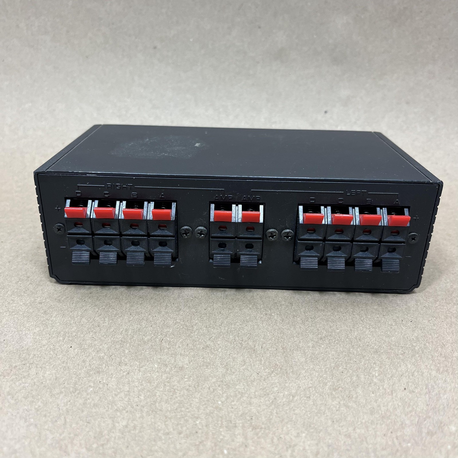 RadioShack High Power Stereo Speaker Selector 4-Way Control Center 40-136 Black