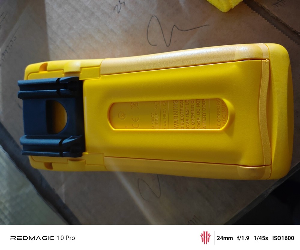 Fluke 726 Precision Multifunction Calibrator Excellent condition (USED)