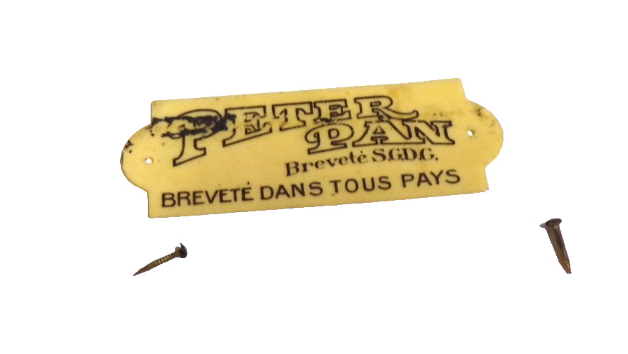 1920's PETER PAN PORTABLE DISC PHONOGRAPH COOL CELLULOID TAG
