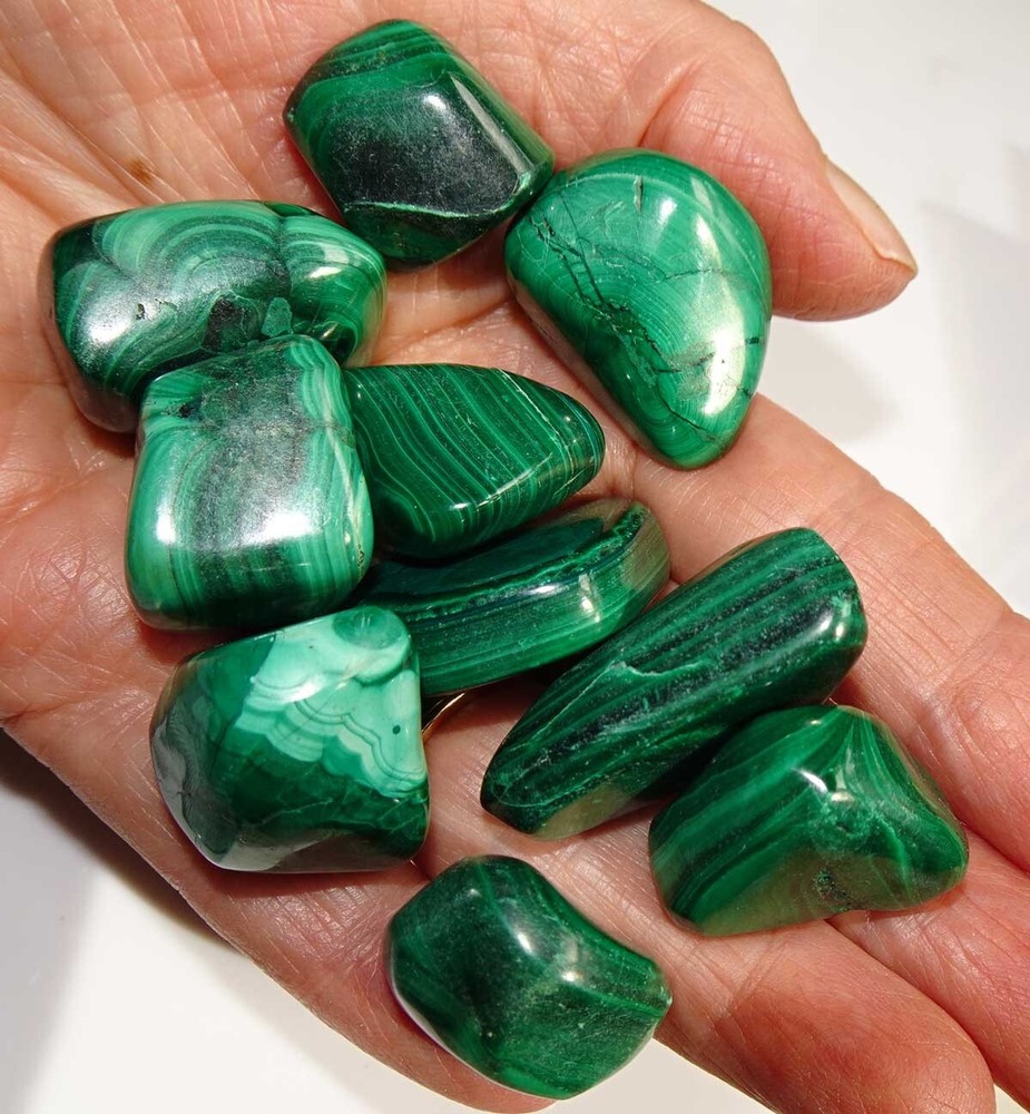 Malachite - 10 Tumbled Stones rt555x