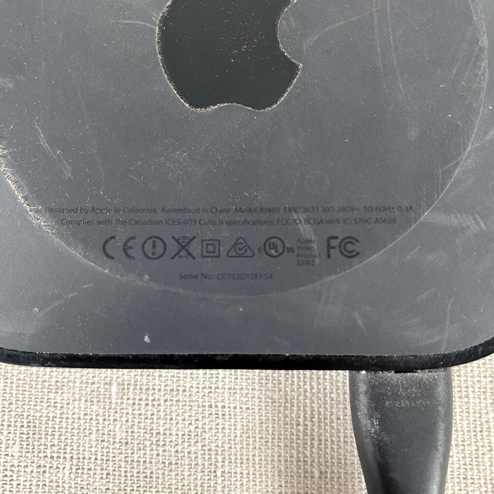 Apple TV A1469 3rd Generation Media Streamer No Remote