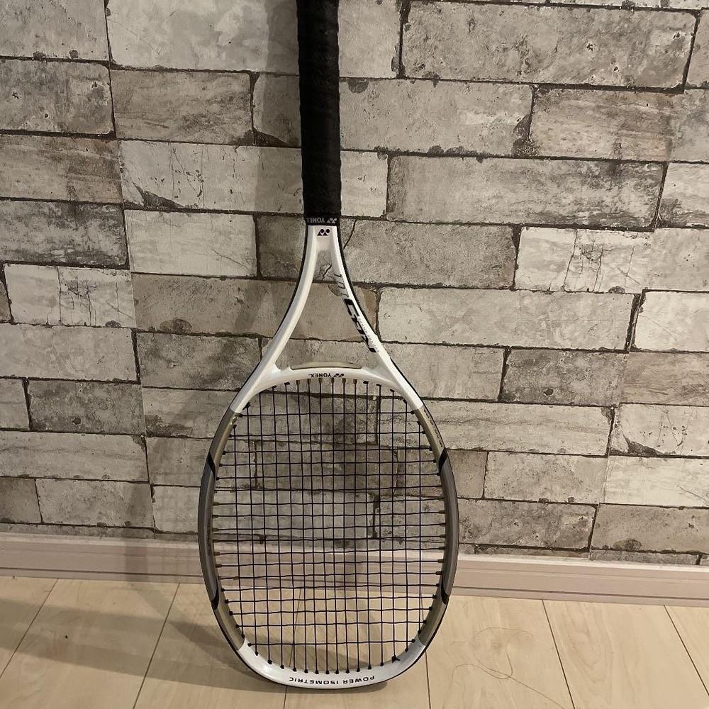 Yonex tennis racket