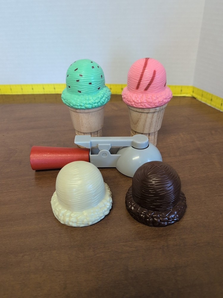 Melissa & Doug Scoop and Stack Ice Cream Cone Magnetic Set 7 Pcs.