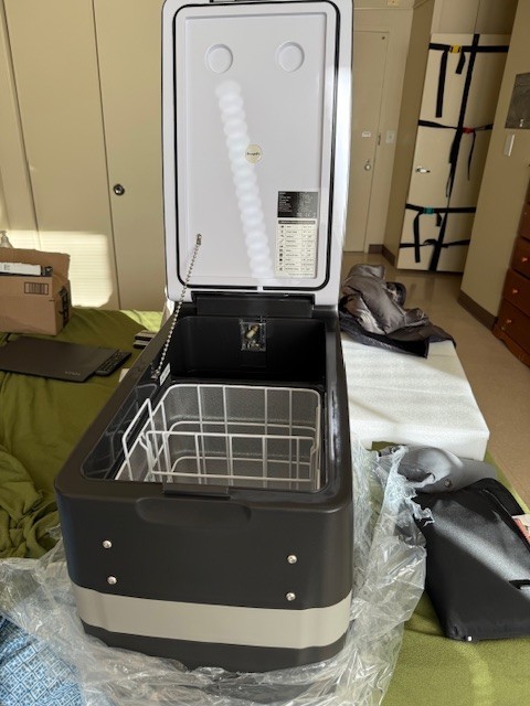 BOugeRV 12/24 volt DC refrigerator Model CR42