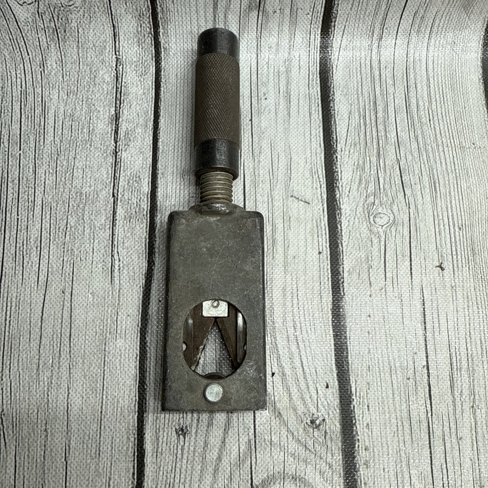 Dayton 2X913 Thread Restorer Tool