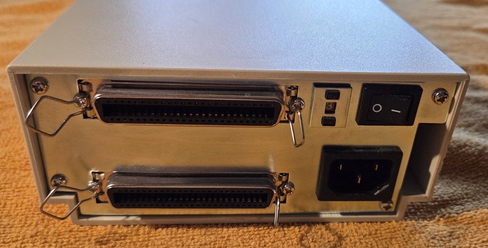 Conner CTD8000E-S /DDS External SCSI DAT Tape Storage Drive