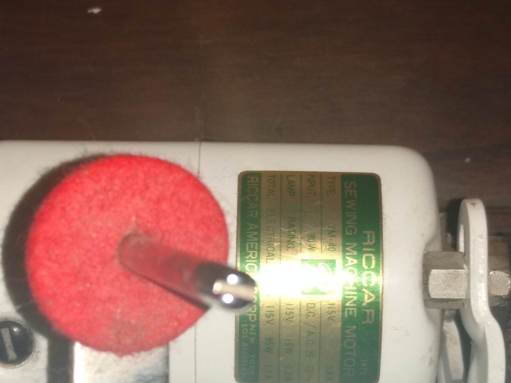 Vintage DRESSMAKER ZIGZAG MODEL 290A