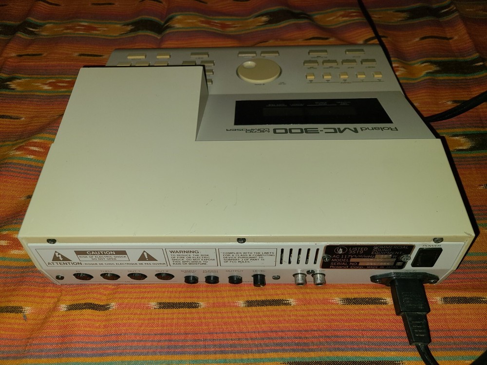 Roland MC-300 MICRO COMPOSER Midi Sequencer MC300 Advanced Manual Quick Table