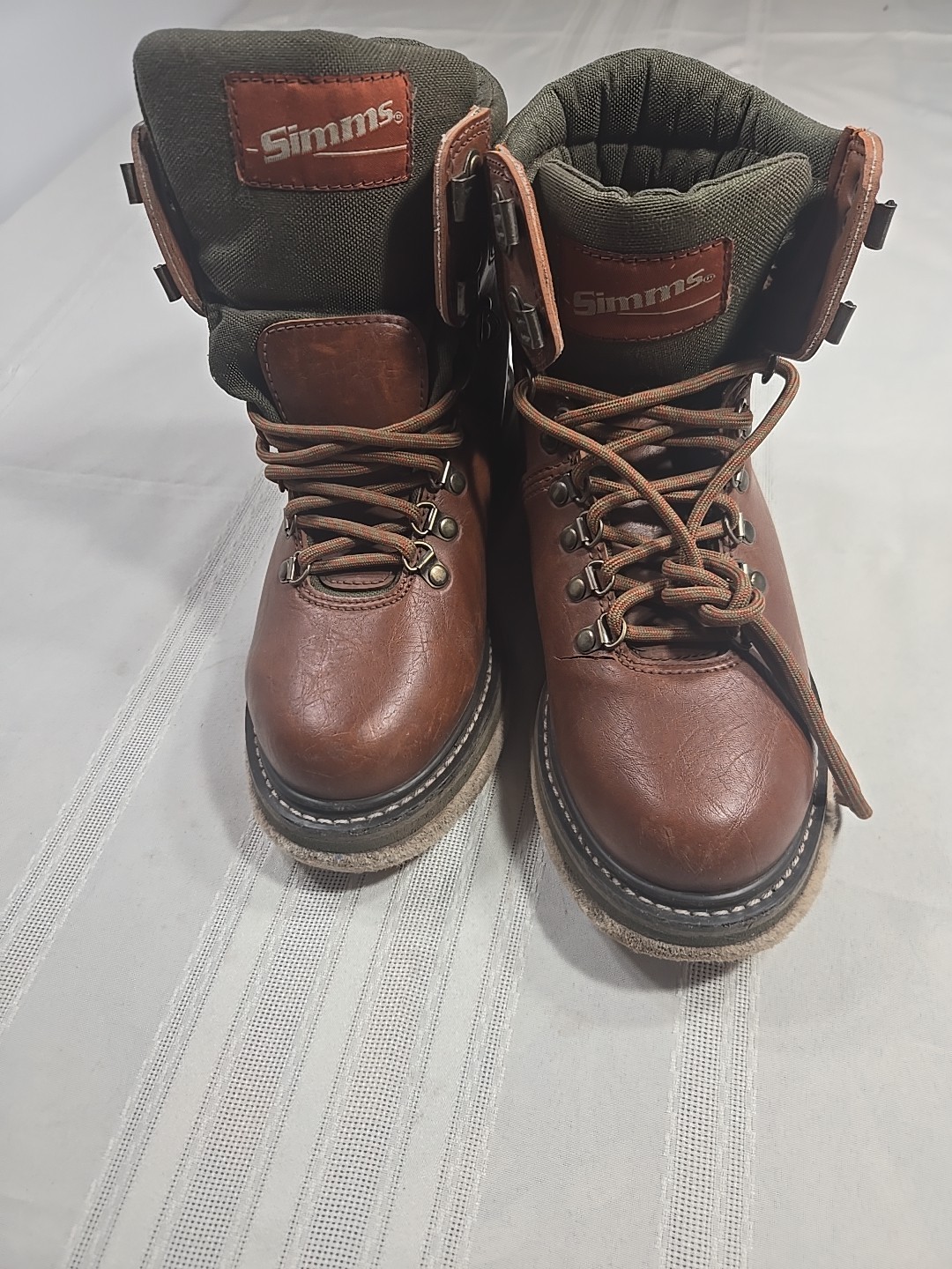 Simms River Wading Boots Felt Sole Leather Size 7 Brown/Green