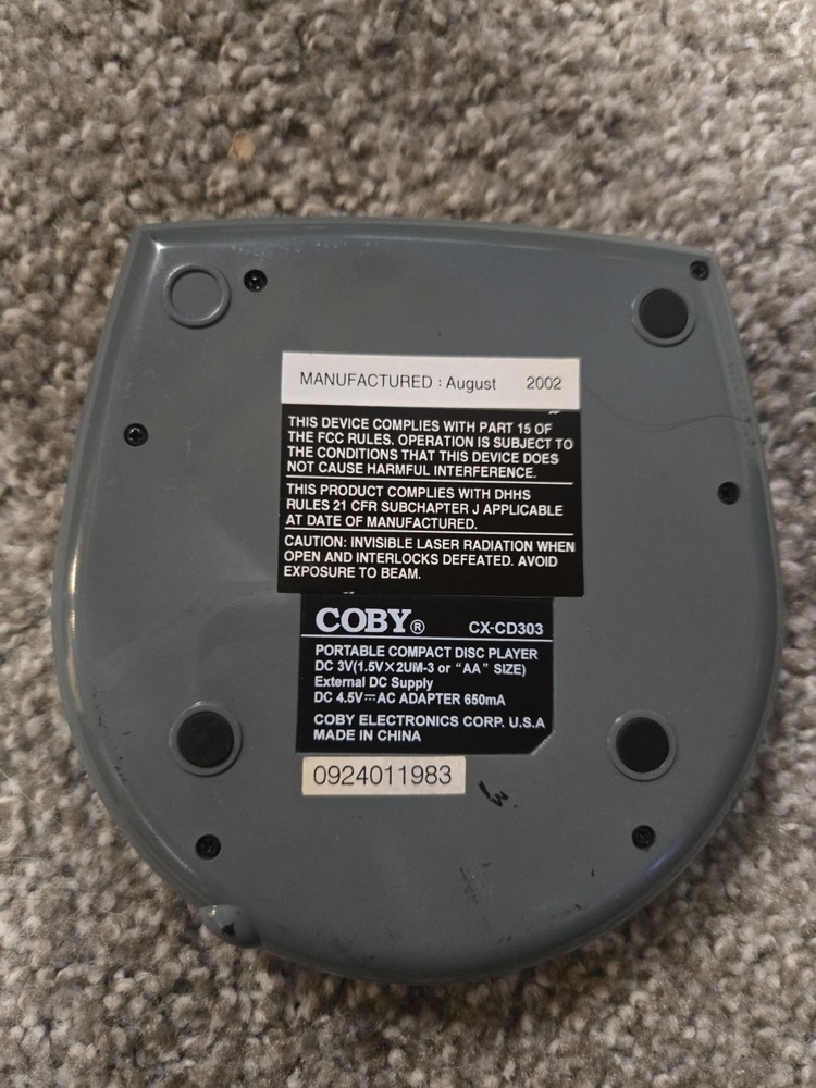 Coby CX-CD303 Portable CD Player Dynamic Bass Boost System Silver 2001 - WORKING