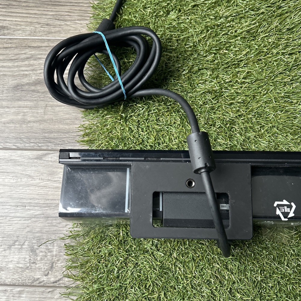 Microsoft Xbox One Kinect Wired Motion Sensor Black Model 1520 OEM