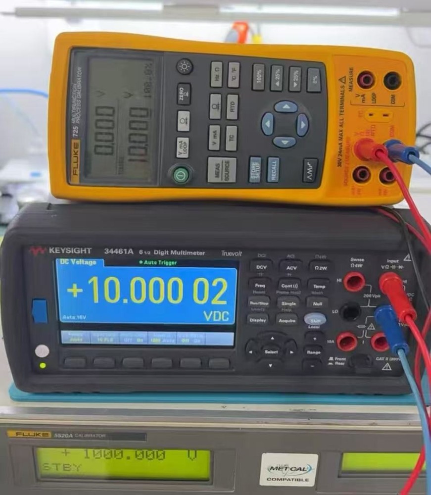 Fluke 725 Multifunction Process Calibrator CALIBRATED !
