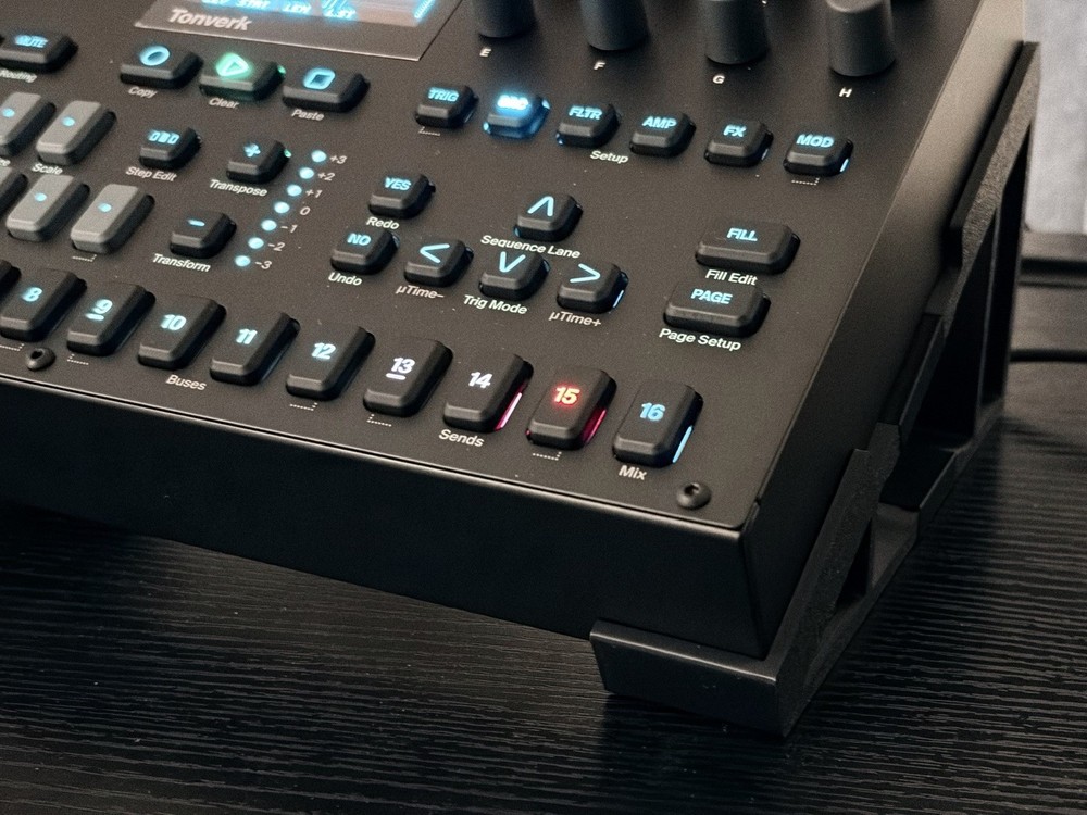 Elektron Tonverk Stand | Designed by PINE