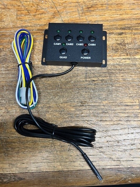 Quad Camera Video Splitter with Connection Line