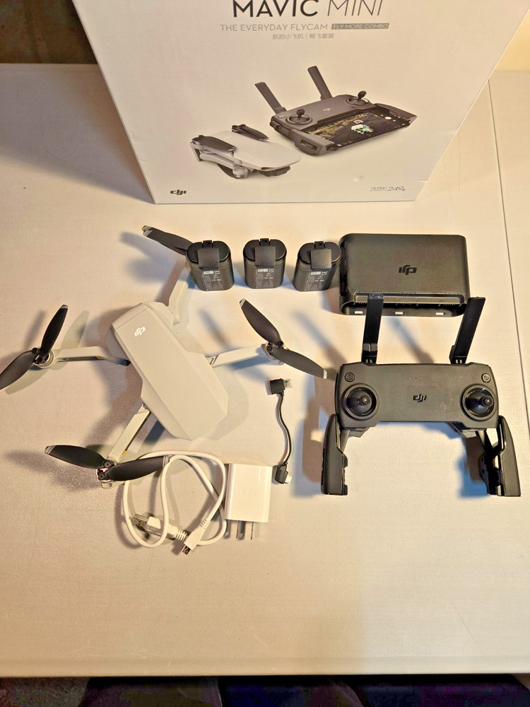DJI Magic Mini 1 Fly More Combo-3 Batteries