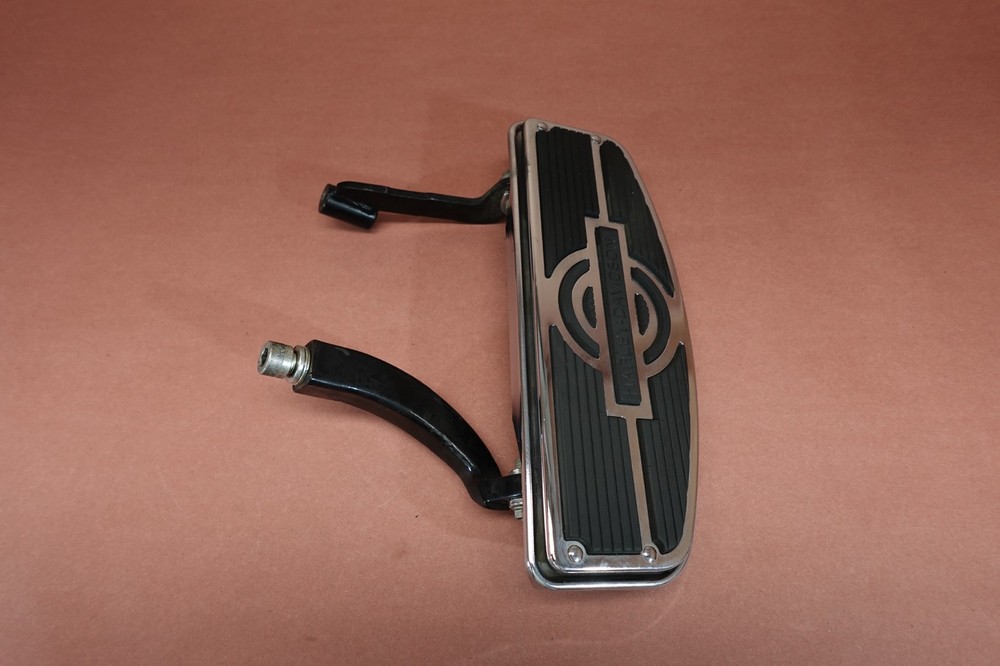 1999-2000 Harley Davidson Electra Glide FLHTCUI LEFT FRONT FOOT REST BOARD