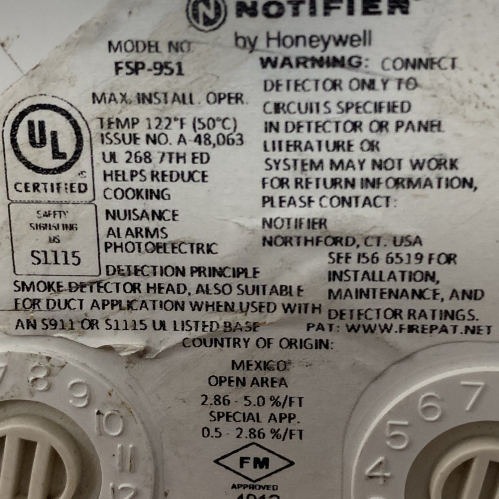 NOTIFIER FSP-951 Fire Alarm Smoke Detector Head ( Missing Bracket )