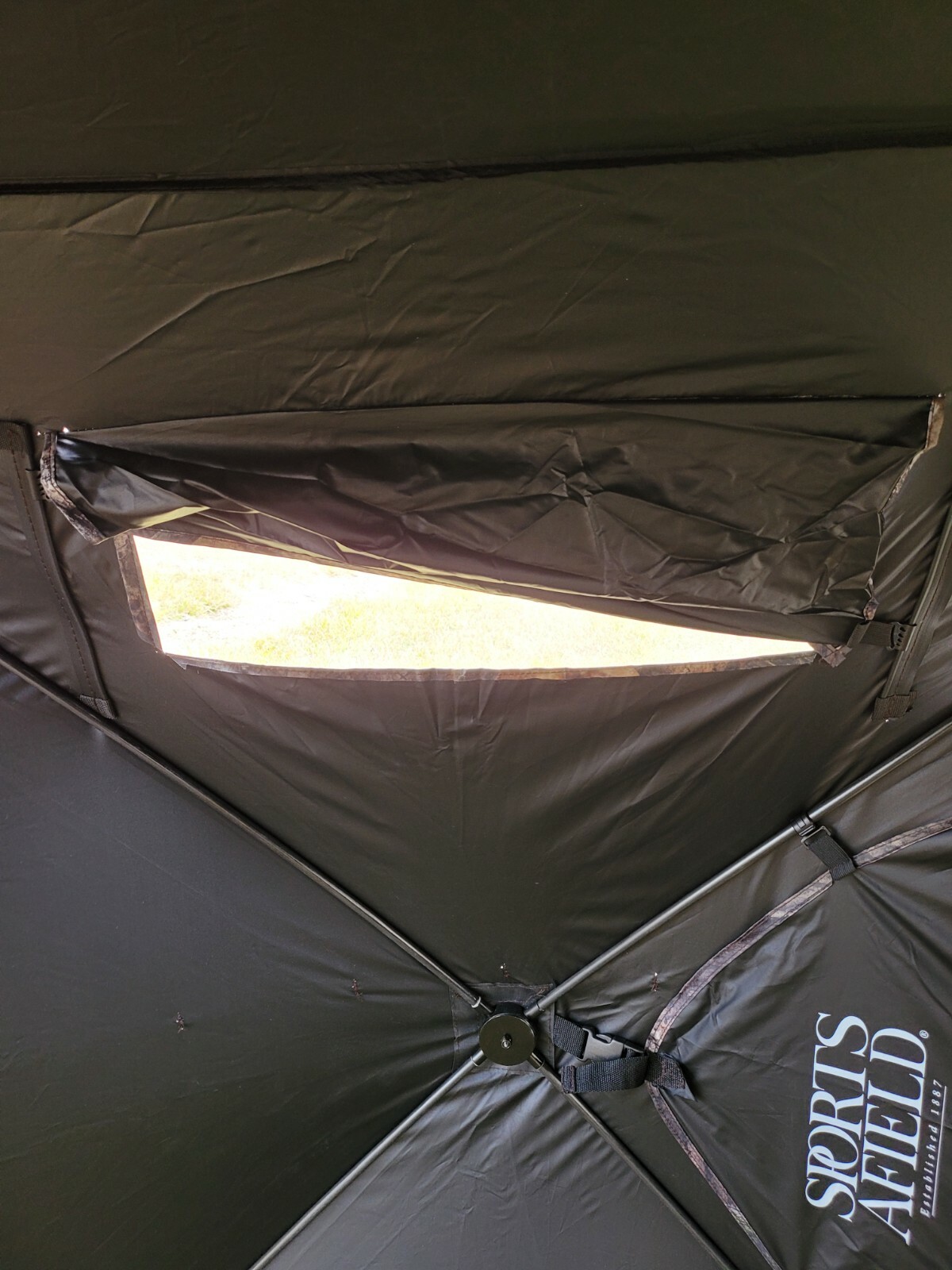 Sports Afield 180 Degree See Through Mossy Oak Camo Ground Blind w/ Chair