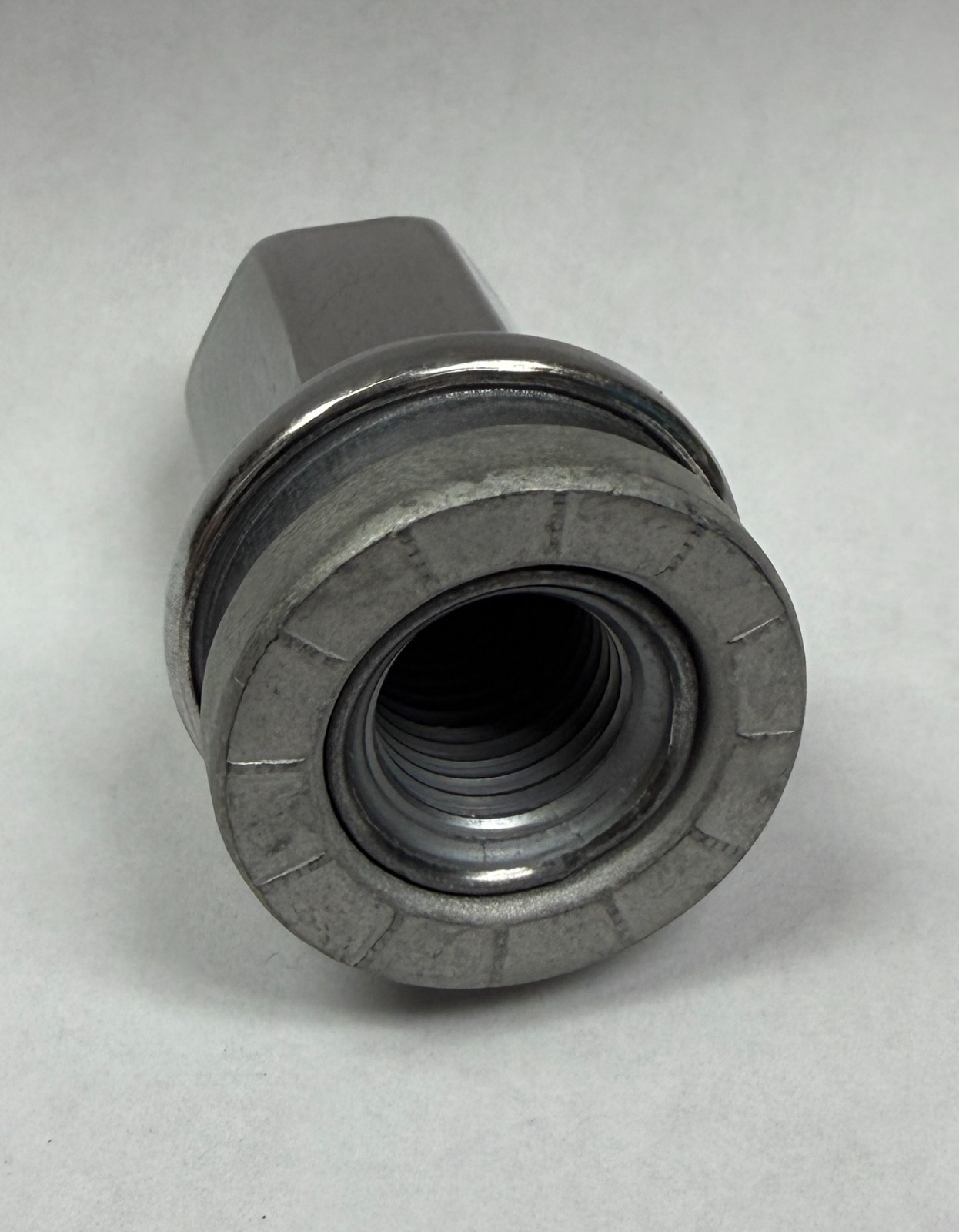 NEW OEM!!! 32 FORD F250 F350 Super Duty Stainless Lug Nuts 14x1.5 HCPZ1012B