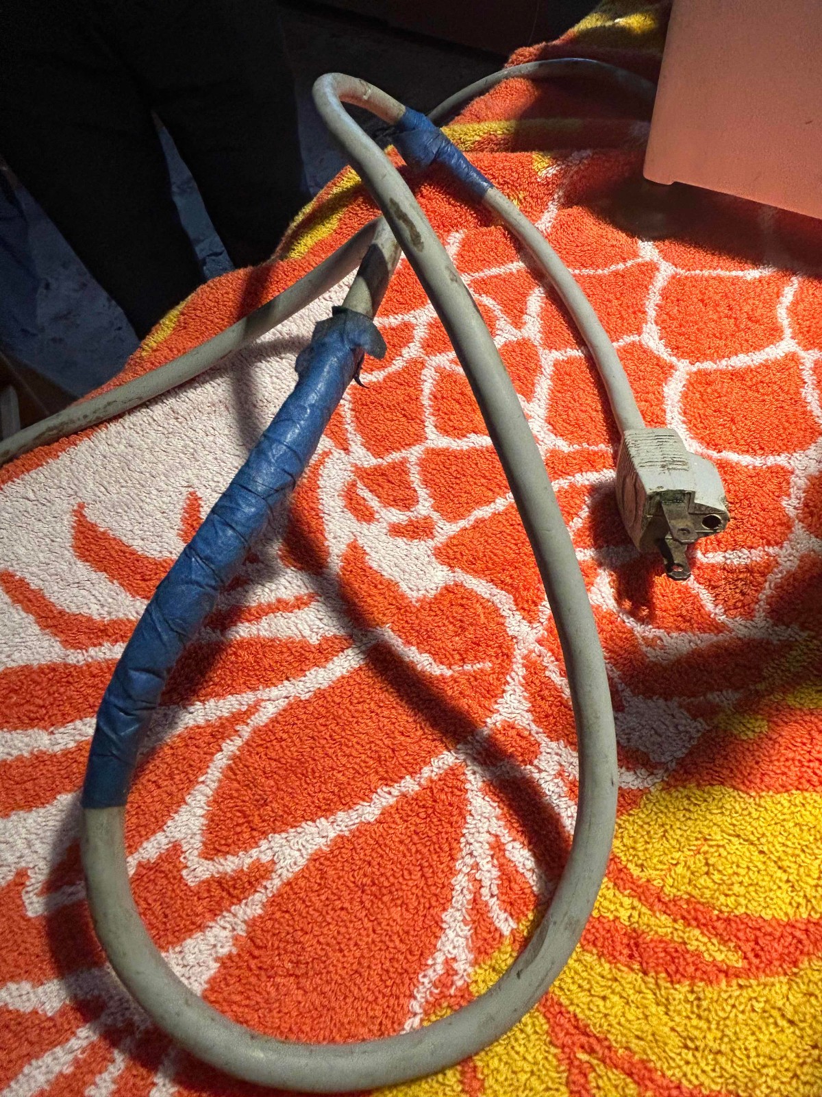 Globe C1620 Commercial Meat Slicer w. Built-in Sharpener