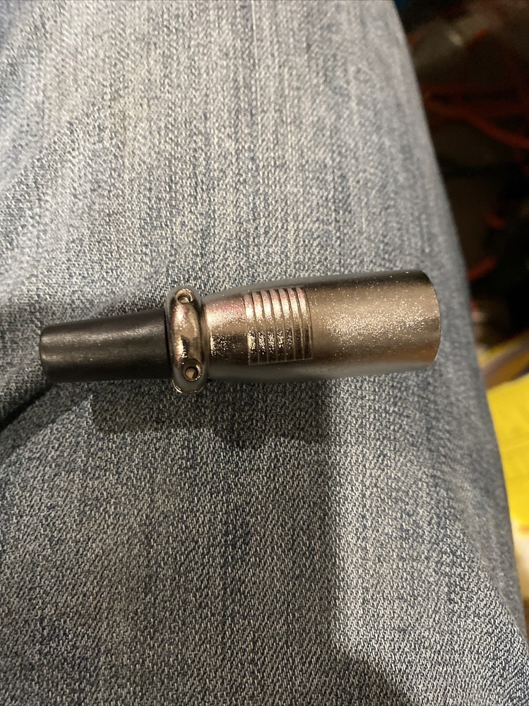 MALE MICROPHONE CONNECTOR 3 PIN