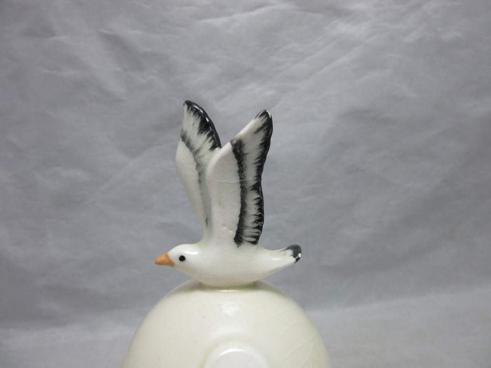 Norcrest pottery bell. Seagull, ocean design