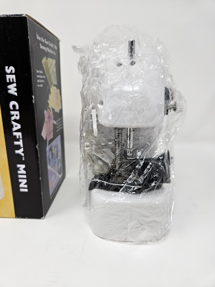 PC TOOLS, SEW CRAFTY MINI SEWING MACHINE