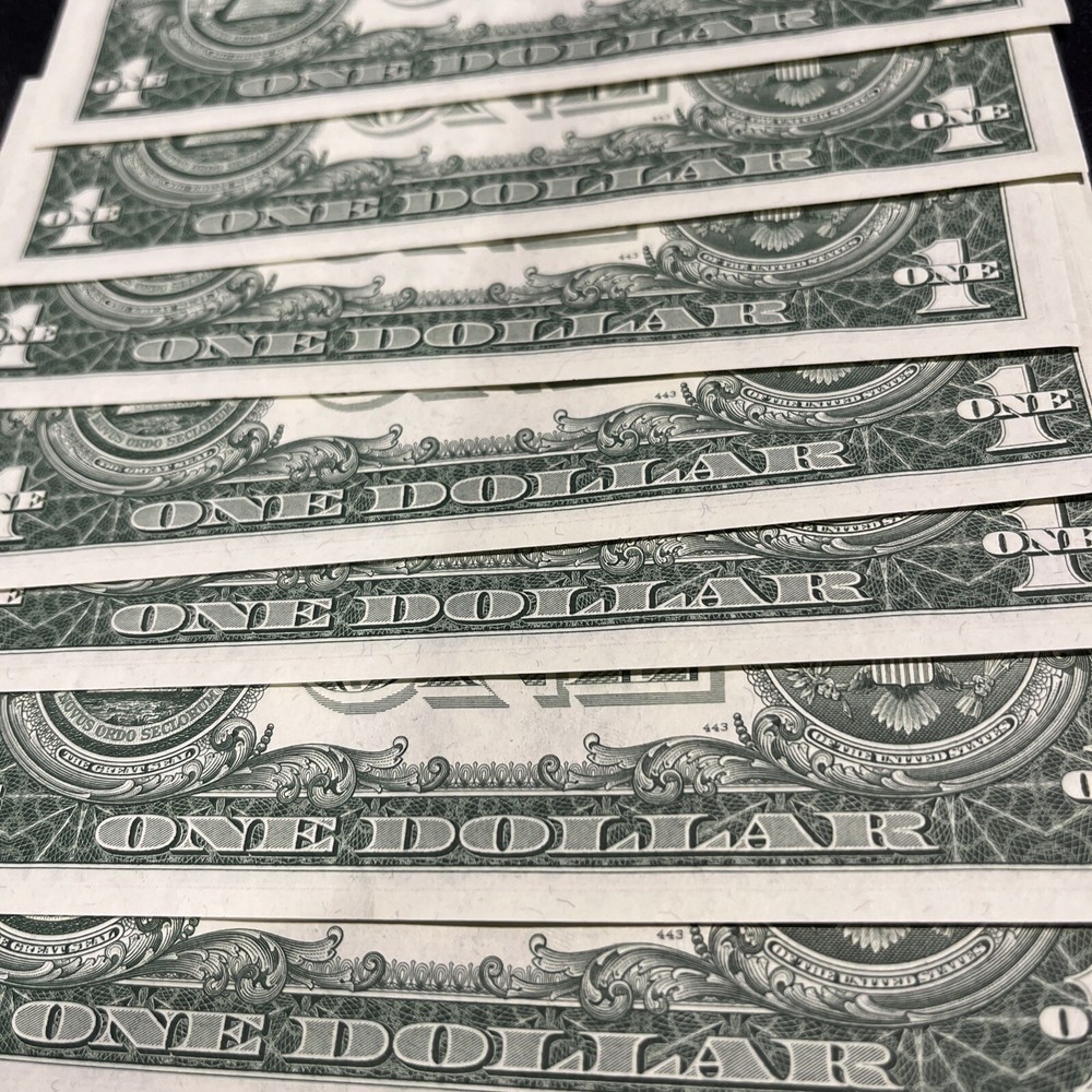 1963 One Dollar Bill Uncirculated Sequential Note ($1) UNC - Buying 1 Note