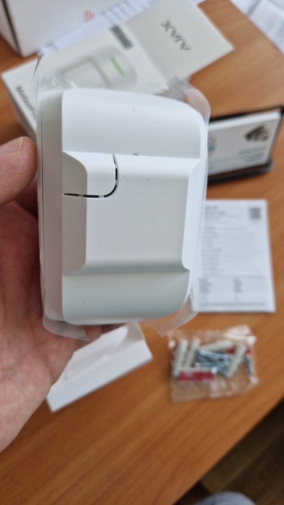 AJAX Wireless IR motion detector W/white