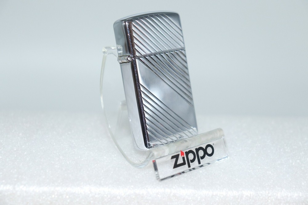 ZIPPO Slim High Polish Chrome Angle Lined Lighter