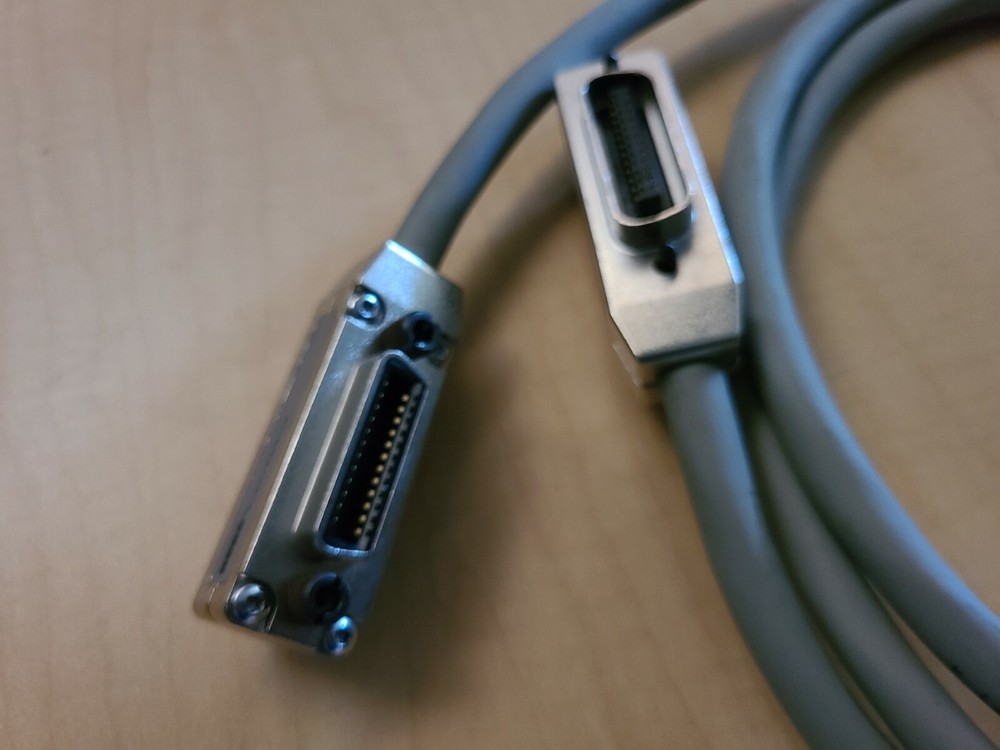 DU PONT BERG ELECTRONICS 81190-020 DOUBLE SHIELDED CABLE 2.1METER GPIB INTERFACE