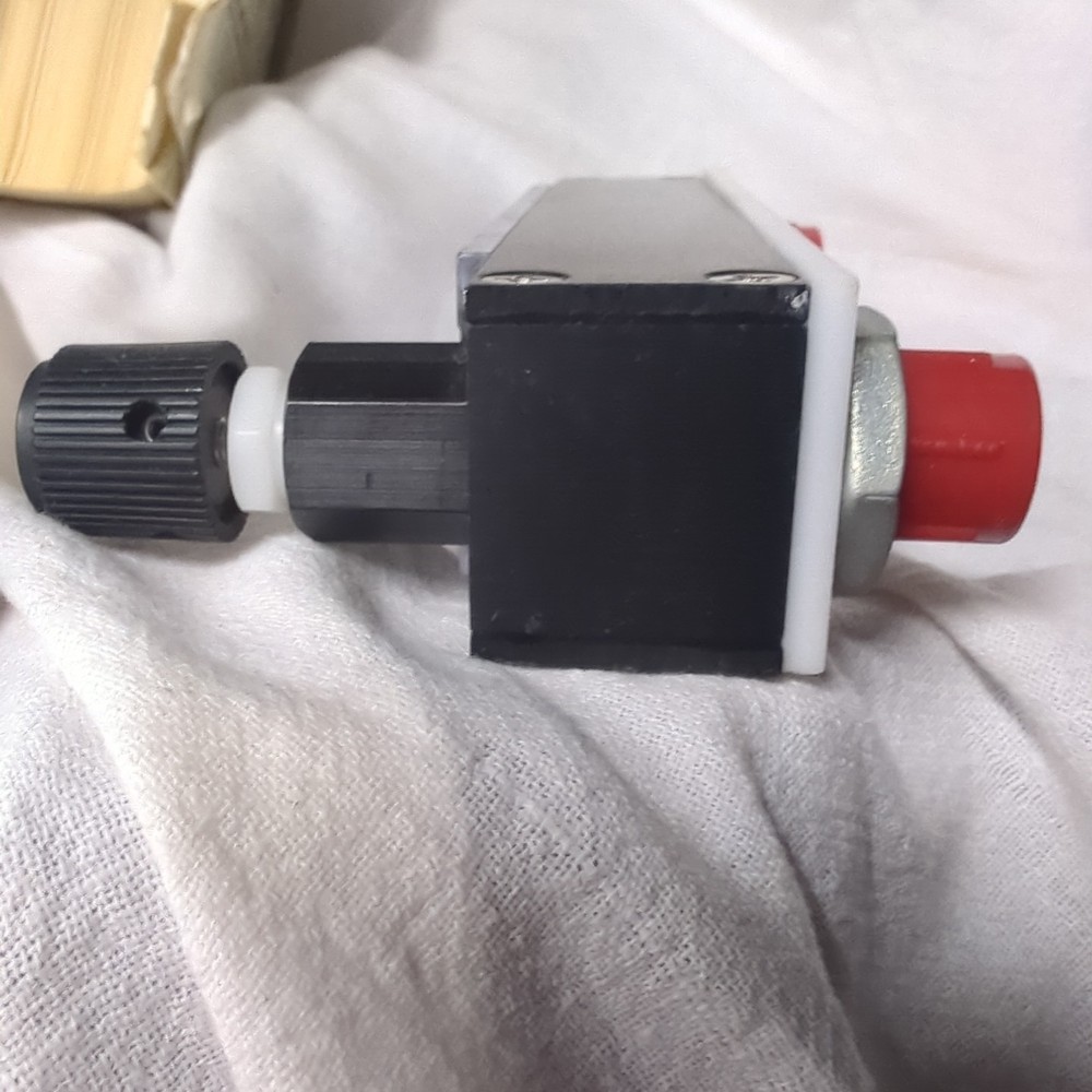 Cole-Parmer PMR1-010272 Masterflex Variable-Area Flowmeter 0-65mm Unused