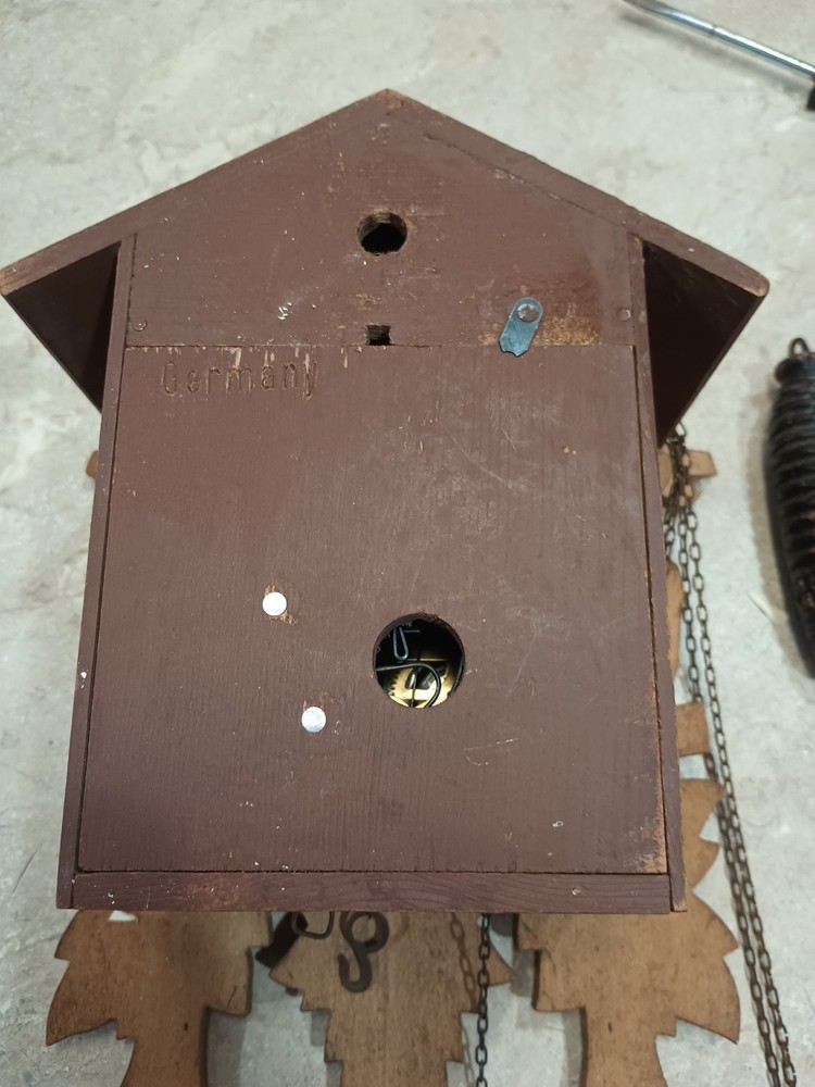 Black Forest Three Bird Cuckoo Clock 8-Day Mdl.25 Weights Driven Keeps Time Read