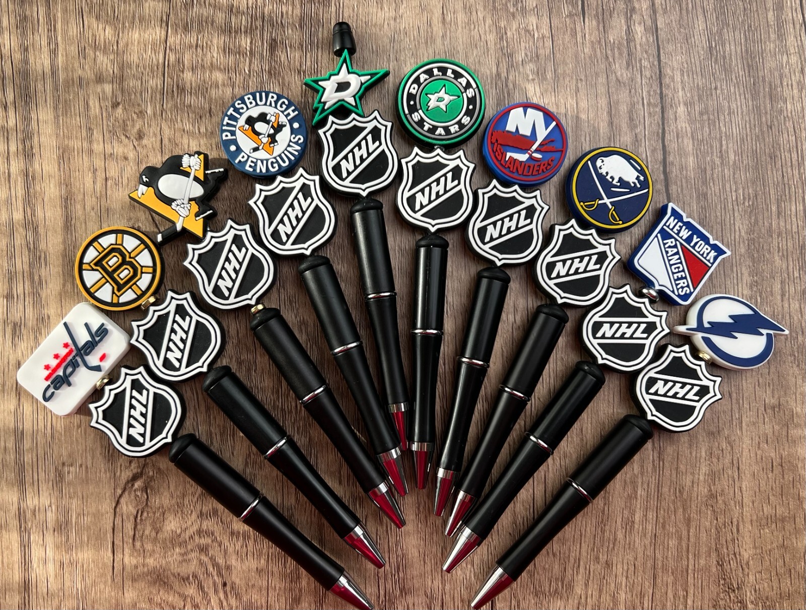 Sports! Handmade beaded pens.  Hockey. Collect, gifts, gift basket filler