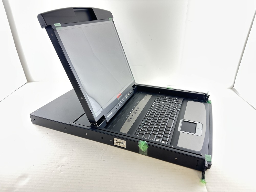 A991597 APC 17 RACK LCD CONSOLE WITH INTEGRATED