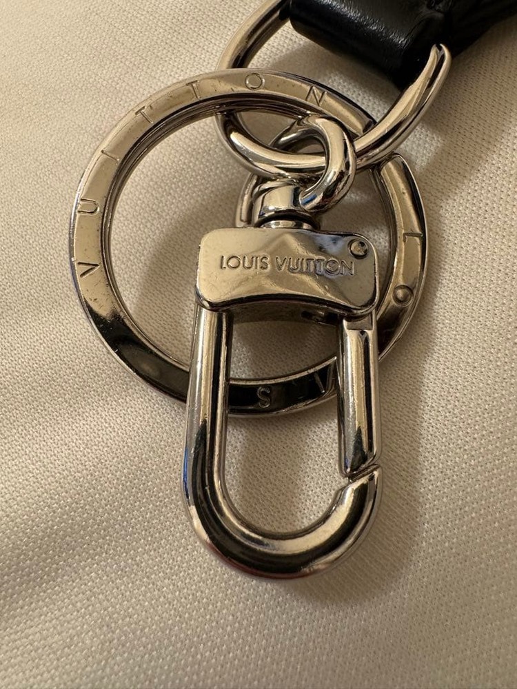 LOUIS VUITTON M00337 Monogram Eclipse Key Holder Capital LV
