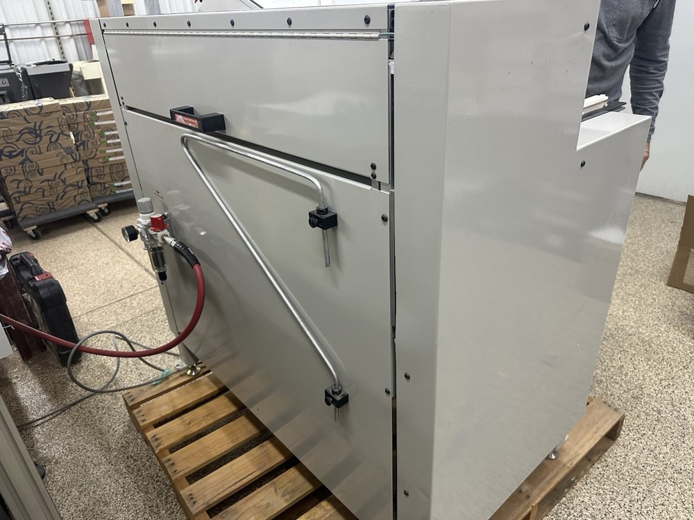 GP2 Tech - EC-3 Autocase - Automatic Book Case Making Machine