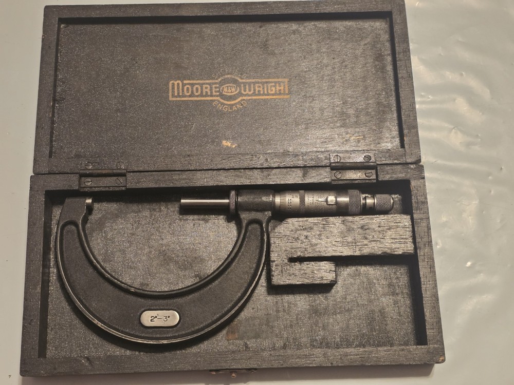 Moore & Wright English 2-3" outside micrometer with Wood case.
