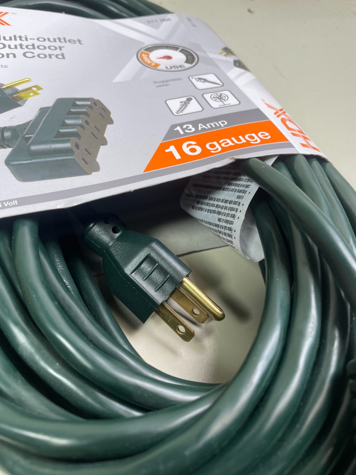 HDX 50 ft. 16/3 Indoor/Outdoor Extension Cord Triple Tap End, 3-Outlet Green
