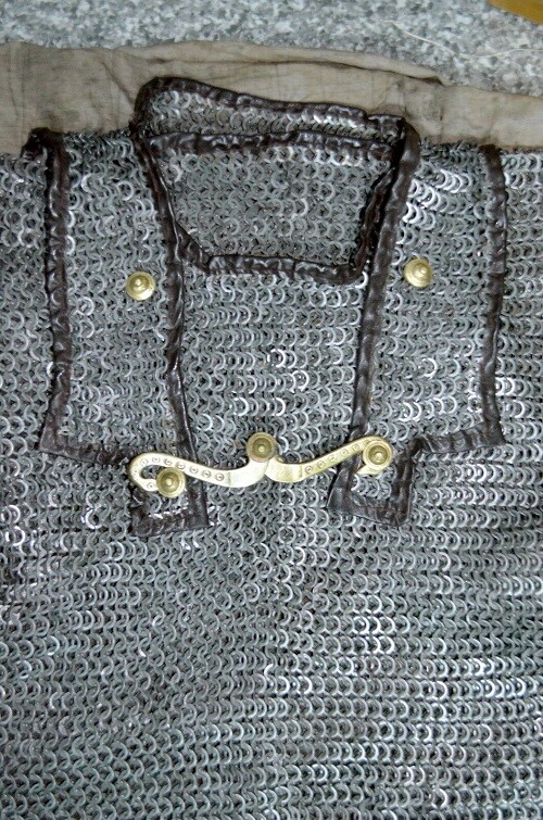Medieval 9 mm Chainmail flat riveted with solid ring L size roman lorica hamata