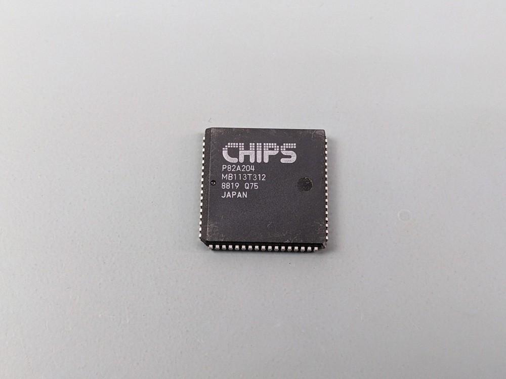Chips P82A204 PC/AT Chipset IC, PLCC, Good