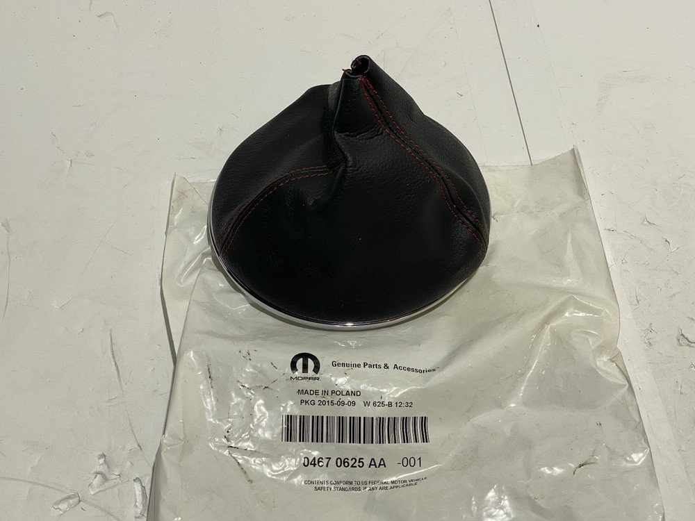 mopar manual transmission shift boot 04670625AA