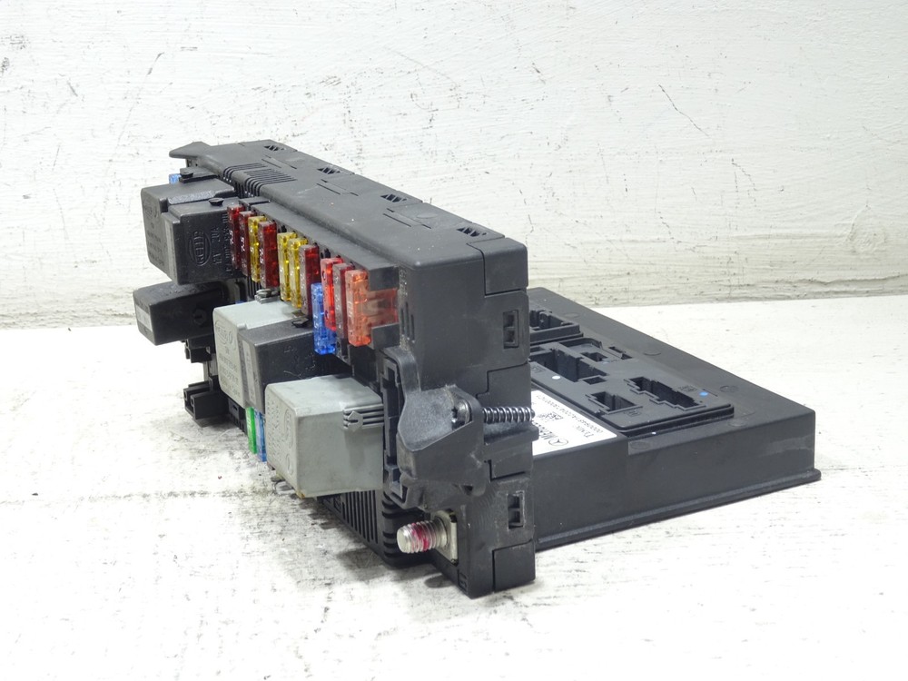 MERCEDES W211 E CLASS ENGINE BAY FUSE BOX SAM CONTROL MODULE A2115453801