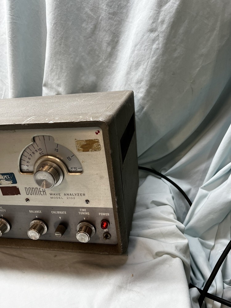 Donner 2102 Wave Analyzer Radio Analyzer