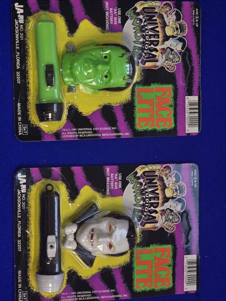 Universal StudioMonsters Flash FACELITES Set Of 2 FRANKENSTEIN DRACULA.PRISTINE
