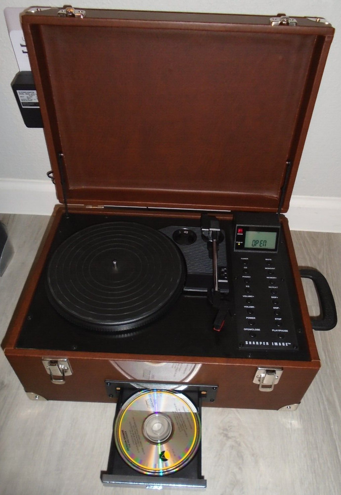 Sharper Image-Stereo CD/VinyI Player Mod. ZI162 Pre Owned Tested & Functional