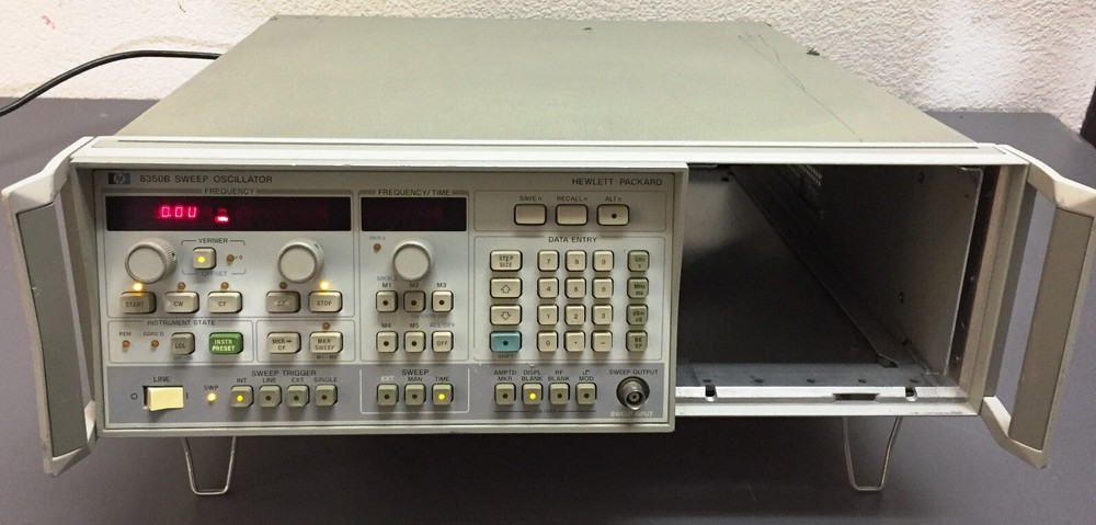 HP 8350B Sweep Oscillator Mainframe without Plug-In