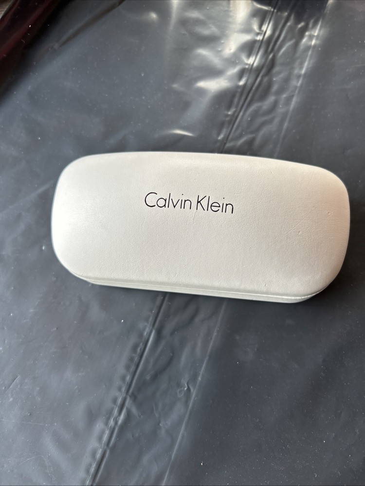AUTHENTIC - CALVIN KLEIN - WHITE - HARD EYEGLASSES CASE