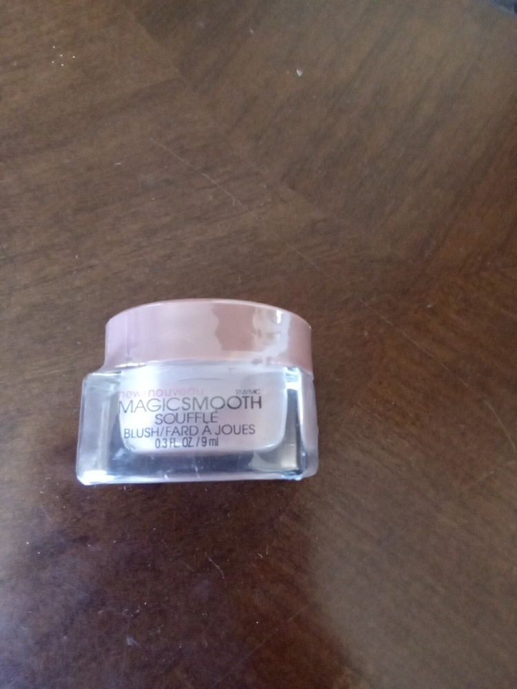 L'Oreal Paris Studio Secrets Magic Smooth Soufflé Blush 846 Plume .3 oz Sealed